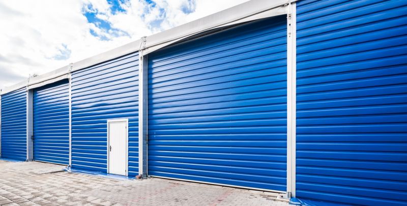 Hala-depozit Ujście