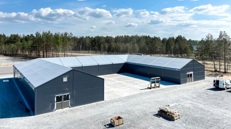 Hala-depozit Letonia